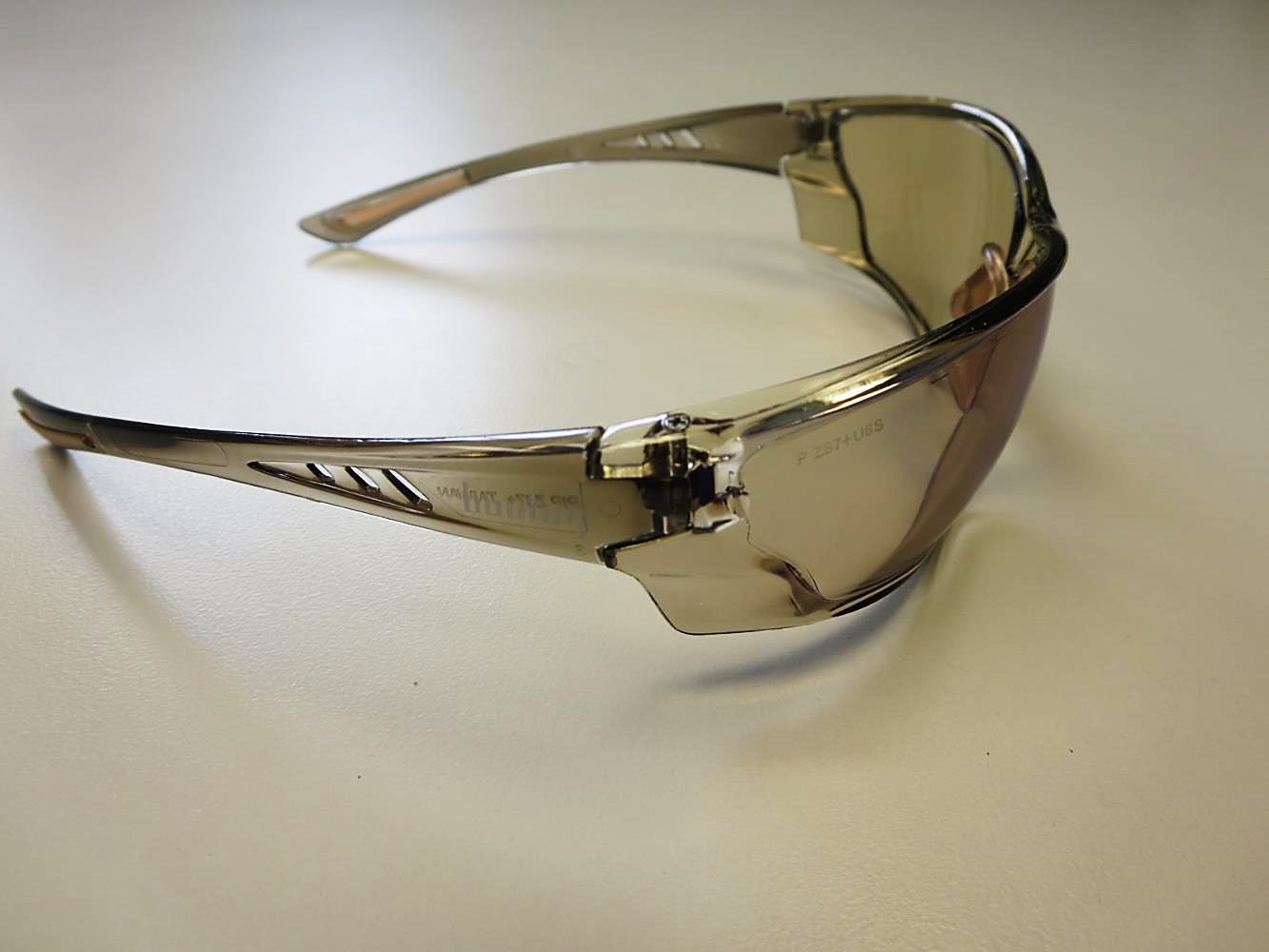 PIP® 250-32-0226  Recon™ Anti-Fog I/O Blue Lens Safety Glasses